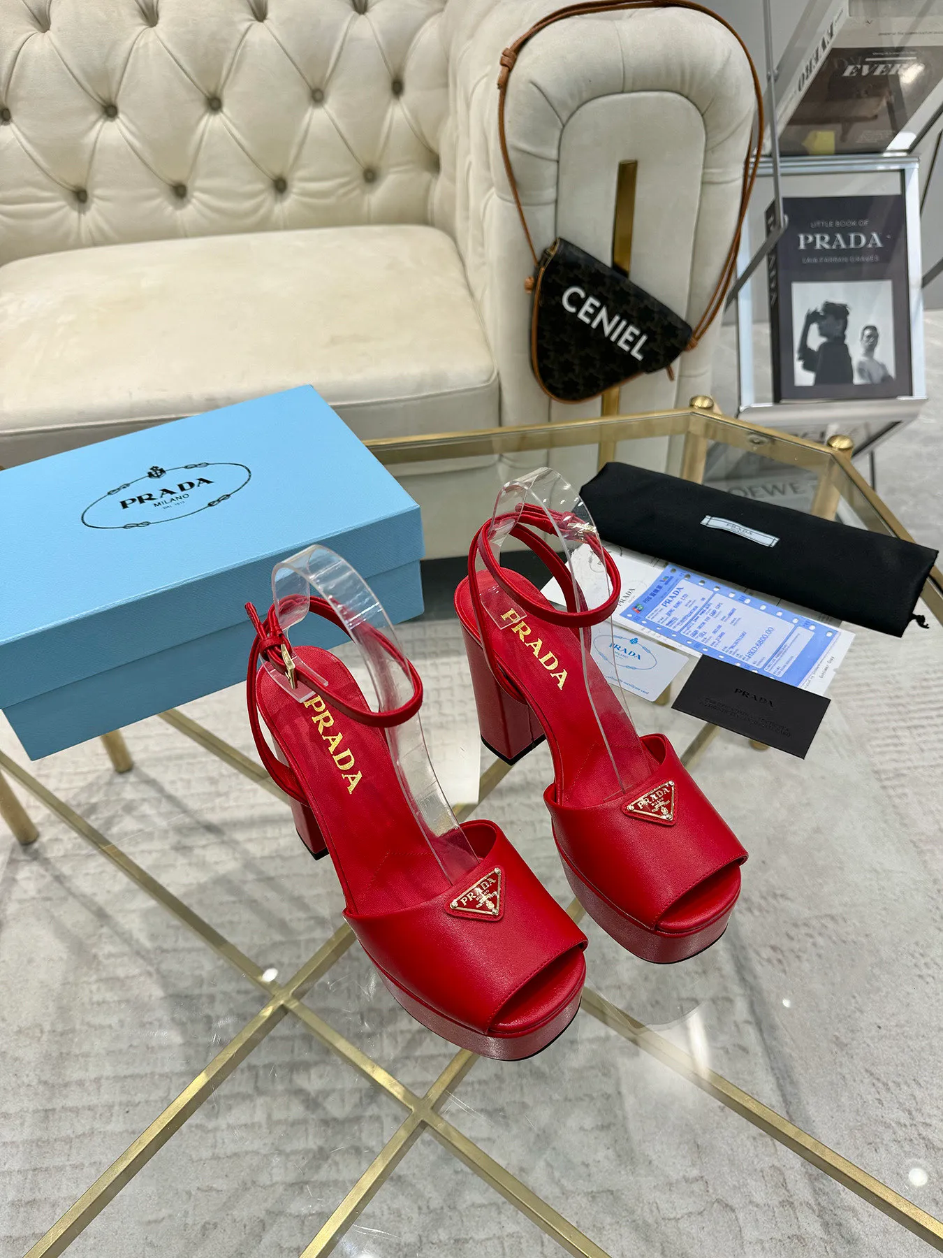 👟👟Ex-factory price 600👟👟 (imitation leather bottom-20) New arrival 👉Ready stock👈Remove the original board and make a 1:1 replica‼ ️The highest version ✅ Prada's early spring catwalk hot style 😘The latest spring style Thick heel square toe water platform series (genuine leather outsole) (simulated leather sole) A must-have for goddesses The upper and the feet are super beautiful 👉The upper is made of imported original calfskin, soft and textured, lining + foot pads, imported sheepskin lining, breathable and comfortable, private model water platform, heel, water platform 4M, heel height 13M Code number 35M-39M (34 40 41 42 customized, non-refundable and non-exchangeable)
